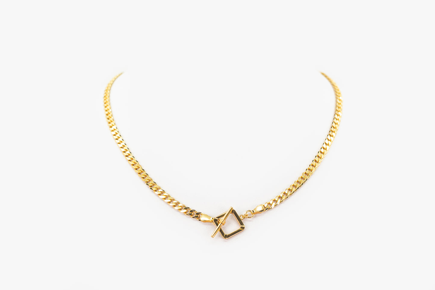 Well-built necklace