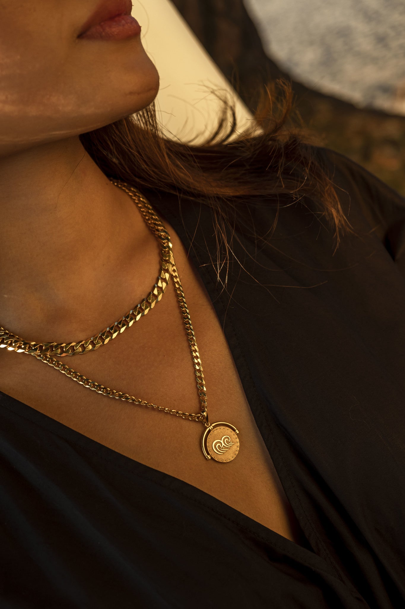 Well-built necklace