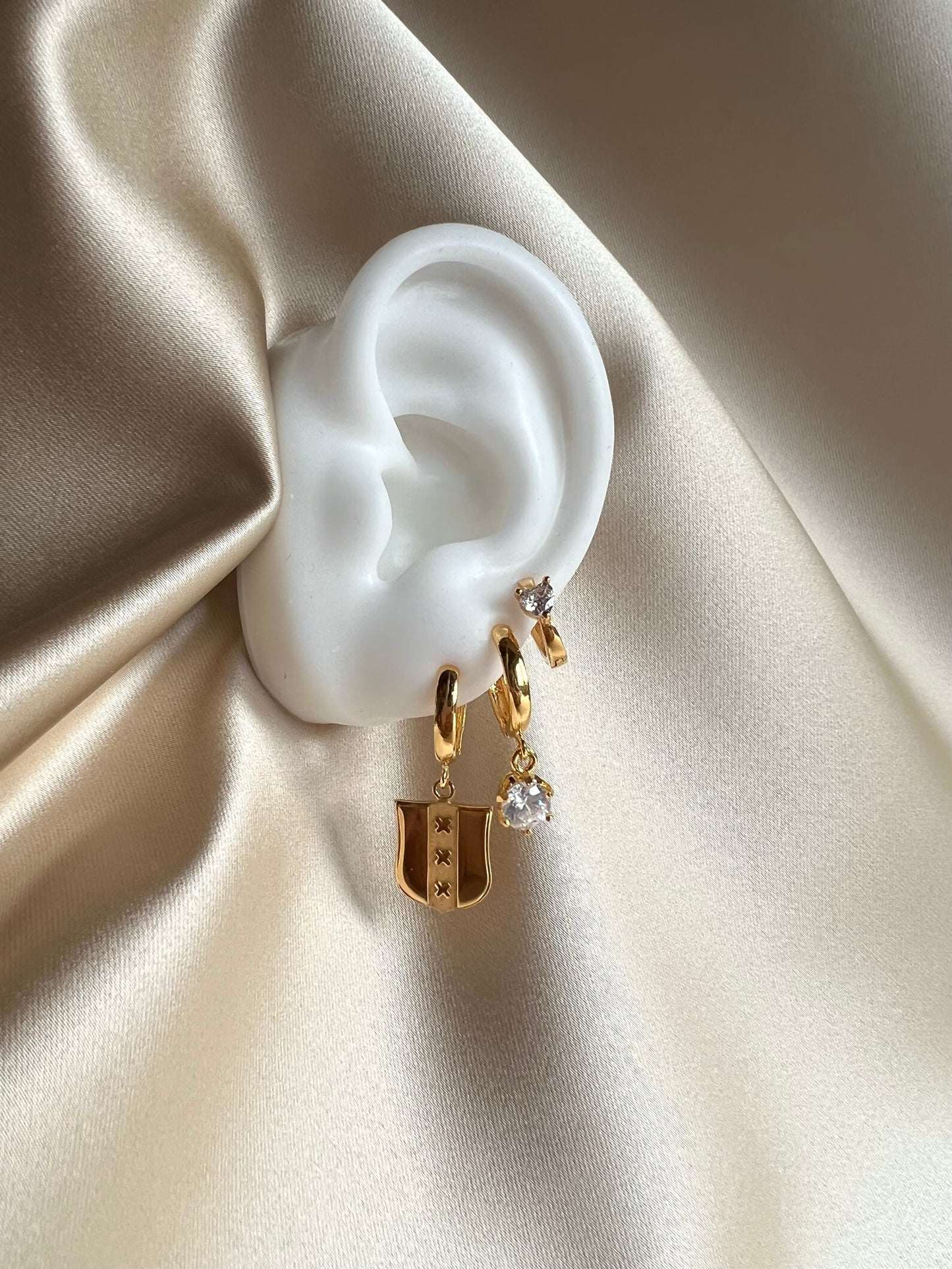 Zirconia earring