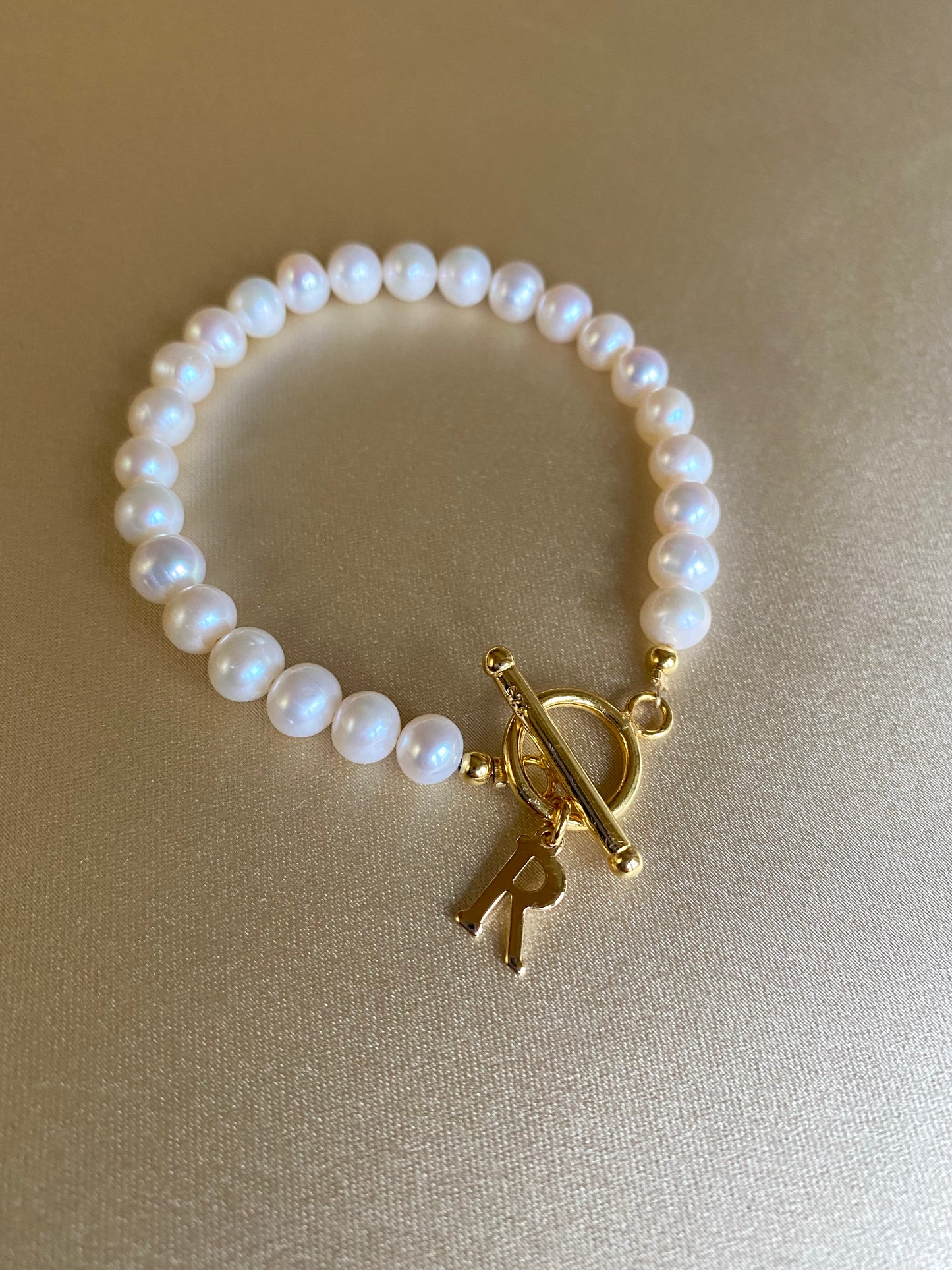 Pearly letter bracelet