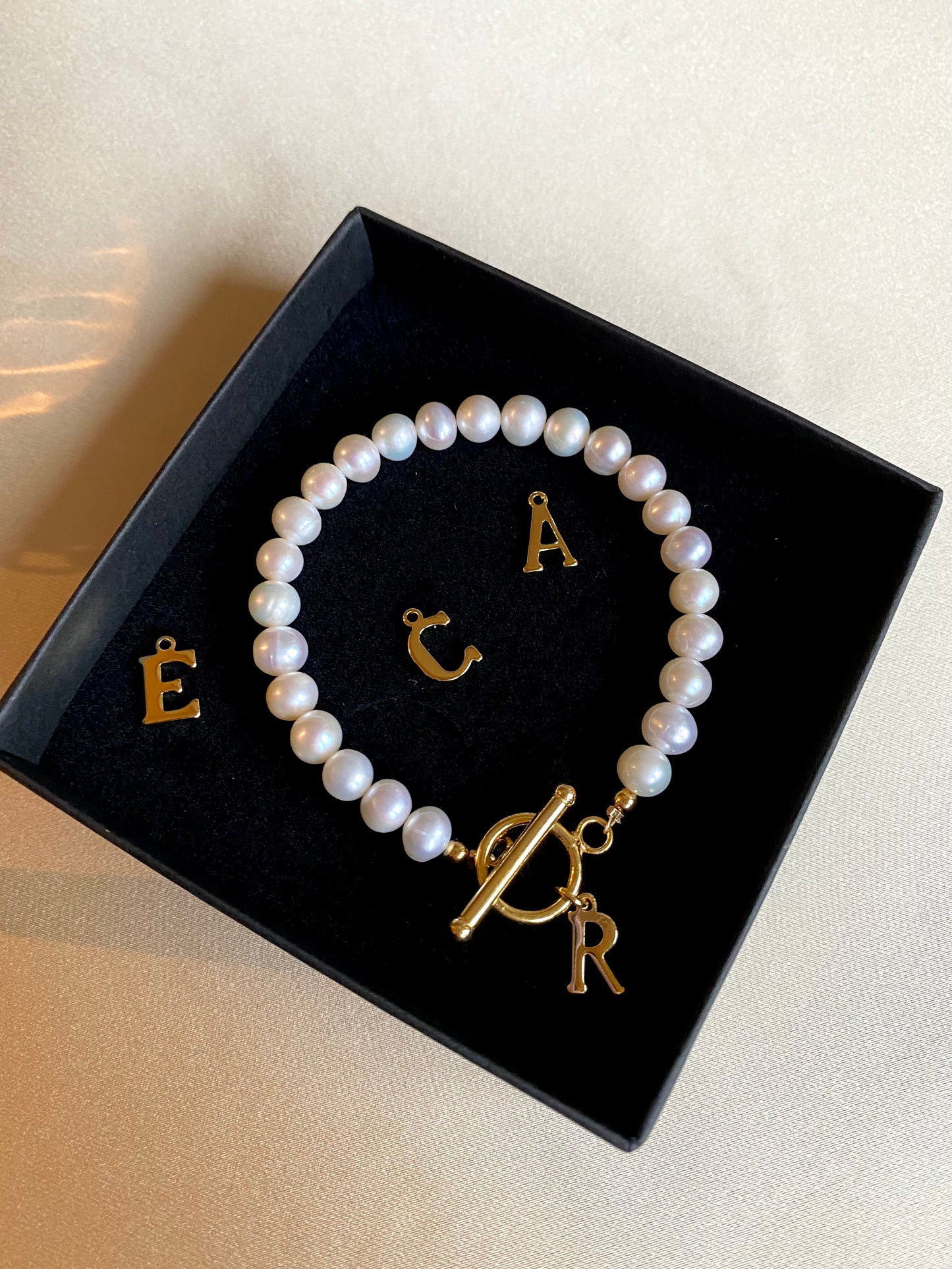 Pearly letter bracelet
