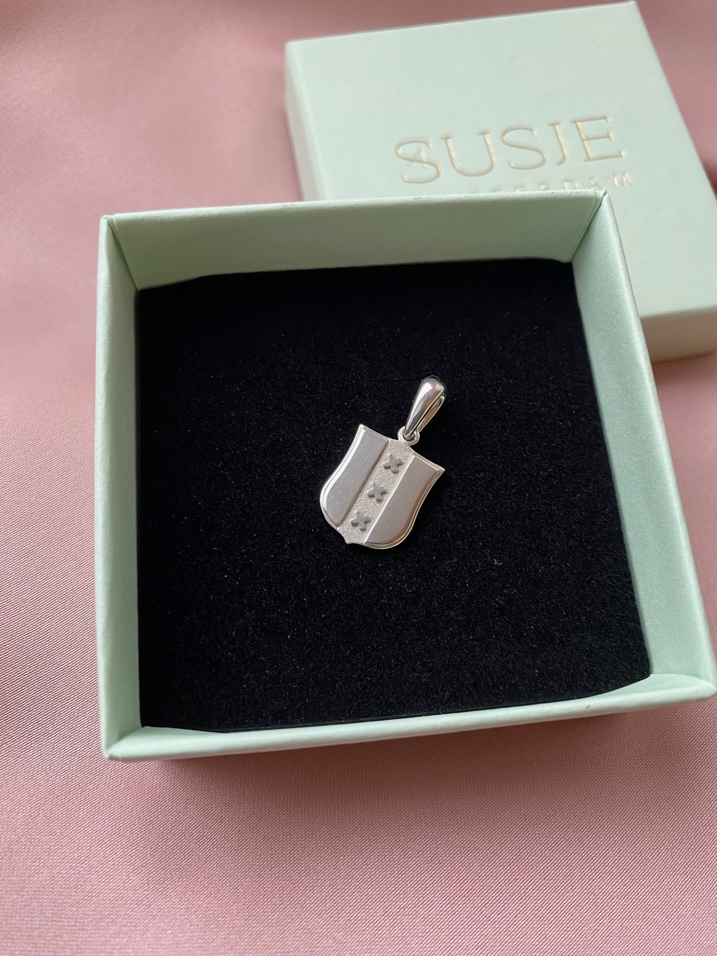The Amsterdam pendant silver